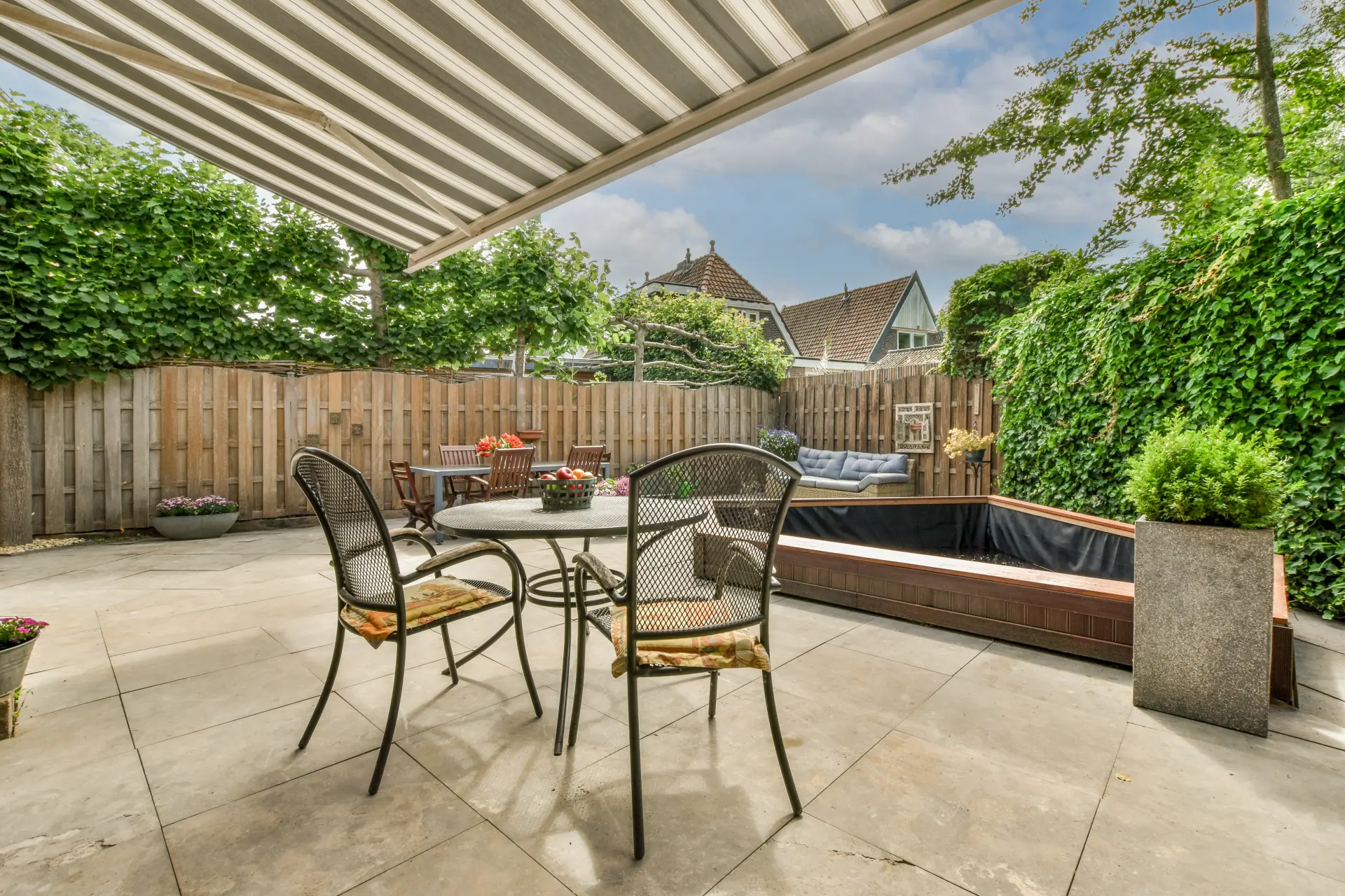 Patio Layers in St. Neots, Bedford & Huntingdon