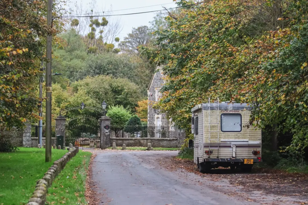 Driveways on Main Roads and Shared Access